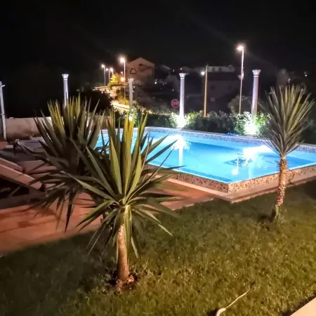 Villa Dolores Apartments