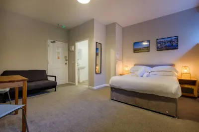 Station Lodge - Free Off-Site Health Club Access with Pool, Sauna, Steam Room & Gym