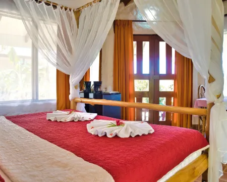 Samara Pacific Lodge Hotels in Samara