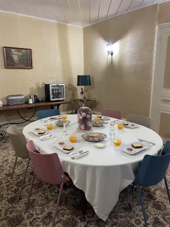 Aux Chambres des Dames Отели в г. Монришар Валь де Шер