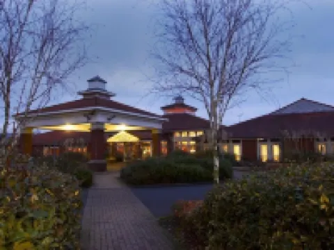 Orida Maidstone Hotels near Teapot Island