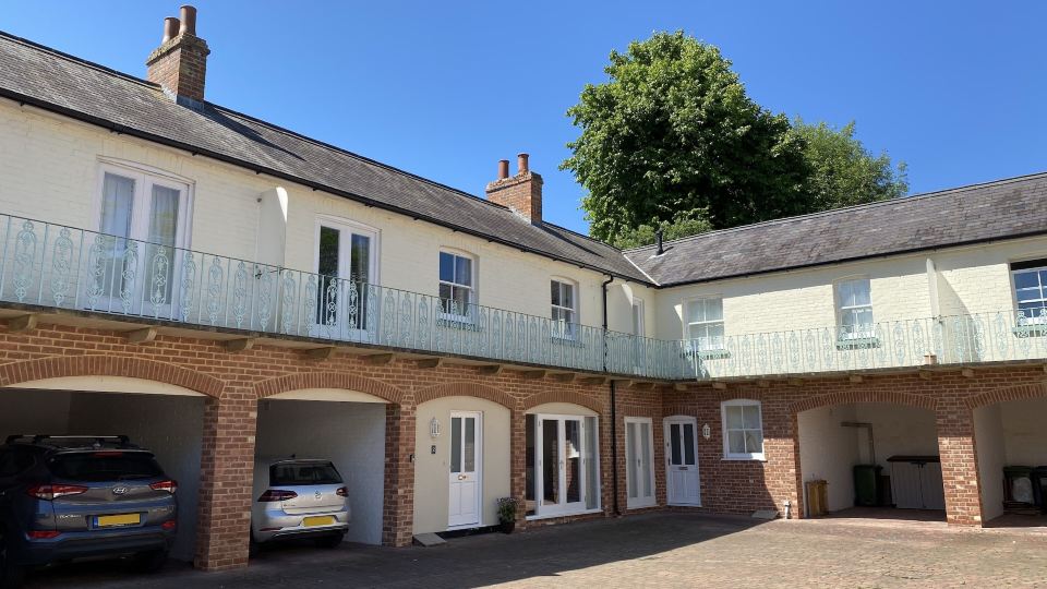 Silverdale Mews