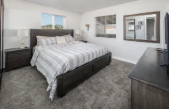 Family Fun 5 BR! 3 Kings, Bunks, Game Room + More