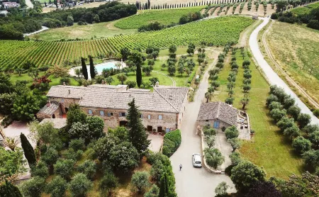 波爾戈阿爾吉亞諾酒店