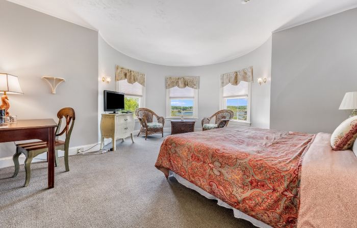 Castle Manor Inn