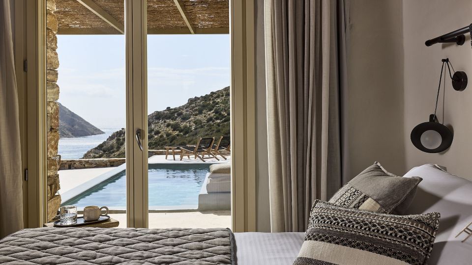 Apsila Pool Suites