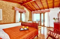 Villa Karteros with Private Swimming Pool