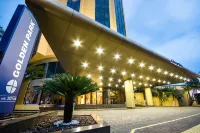 Hotel Golden Park Internacional Foz & Convenções by Nacional Inn Hotel in zona Mosque of Omar Ibn Al-Khattab