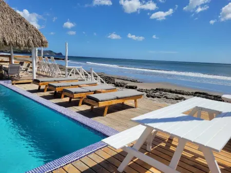 Azvlik Отели в г. Manzanillo