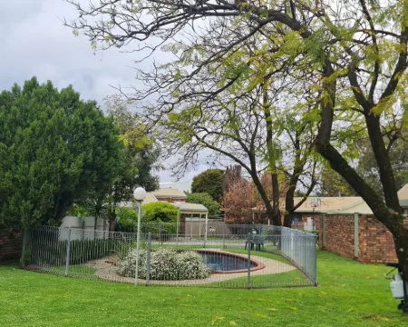 Belvoir Village Motel & Apartments Wodonga Hotels in Wodonga