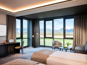 Kings' Valley Medical & Spa Hotel
