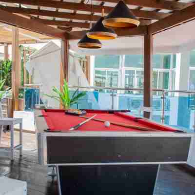 8 Bedrooms Penthouse Jacuzzi & Private Terrace Fitness & Recreational Facilities