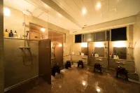 Hotel Claiton Esaka - parking