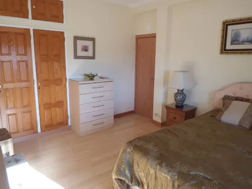 Spacious Villa Lara Estoi with heated pool