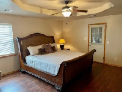 4 Bedroom on 15 Acres Near Crossbar Off Road Park & Turner Falls Hotels in Murray County