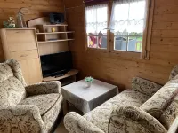 Blockbohlenhaus für 2 Personen Hotels in Muritz