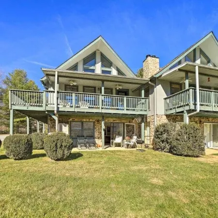 Sky Valley's Coziest Condo w/ Views - Dog Friendly!