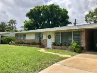 Impeccable 4 BR 2 Bath home near Delray Beach and famed Atlantic Ave Hotels near Burlington