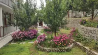 WhiteHouse Hotels in Manali