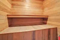 In-Home Sauna and Stunning Golf Course Views - Charming Getaway