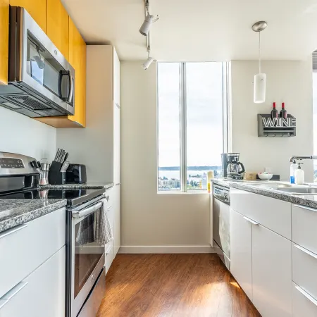 2BR | Pool, Rooftop, Gym | Sophari A | Bellevue