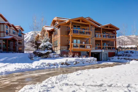 Fireplace and Balcony with Seating - Stunning Mountain Modern Retreat