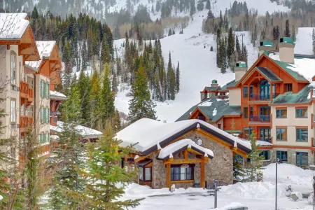 Cottonwood Convenience Отели рядом с достопримечательностью «Парк Маунтвью»