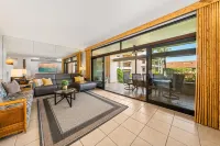 Spacious Lanai, Inviting Pool, Hot Tub and Tennis Courts - Tropical Haven Hotels in Kaanapali