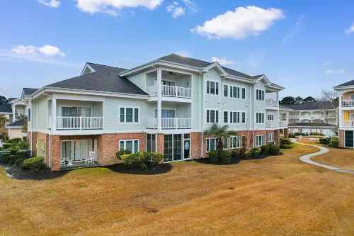 Scenic Golf Views and Community Pool Access - Charming Retreat Hotels in Horry County