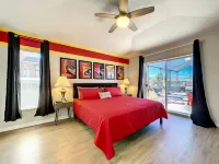 Fun-Filled Game Rooms and Private Pool - Amazing Family Retreat