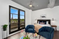 Private Balcony with Epic Views and Open Floor Plan - Stunning Downtown Haven Hotels in Fayetteville
