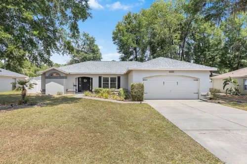 Entire Home near Silver Springs Park and World Equestrian Center/ FirePit