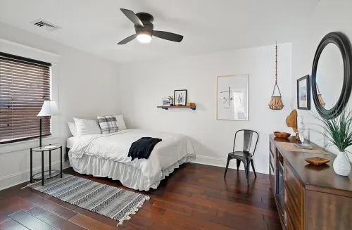 Oceanfront Escape Just Steps to Beach & Boardwalk with 4 Beach Badges 2 Car Park