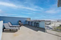 Expansive Rooftop Deck and Ocean Views - Stunning Coastal Haven