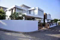Luxe Loft Hotels in Penha de França