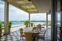 Otherland Galle - Infinity Pools