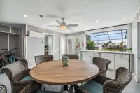 Heated Pool, Dock and Kayaks - Luxurious Waterfront Retreat