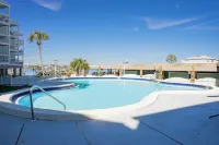 Family Friendly Bayside Condo With Pool And Fishing Pier
