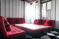 RedDoorz Near Alun Alun Batu فنادق في باتو