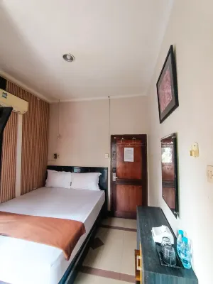 Hotel Queen Pontianak Hotels in Benua Melayu Darat