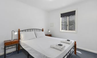 Costello Hotels - Moonta Bay Cabins