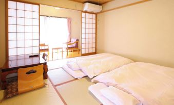 Kakeyu Onsen Kutsurogi No Yado Kuroiwa Ryokan