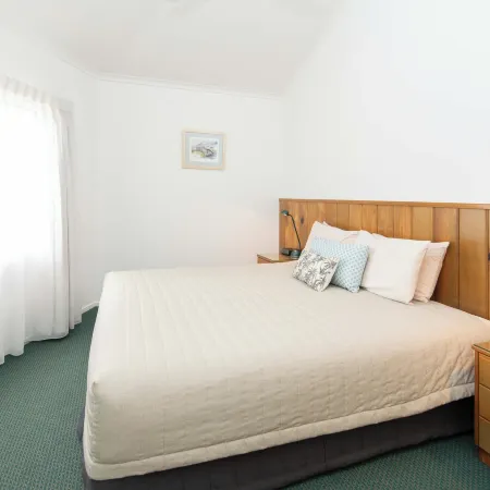 Ocean Breeze Cottages Hotels in Burnt Pine