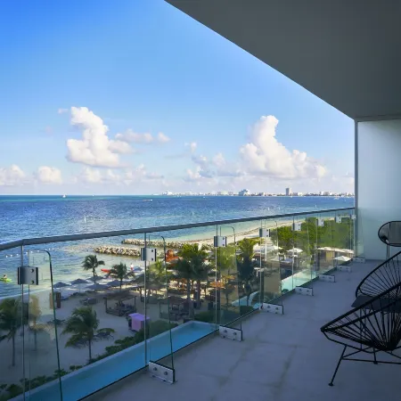 SLS Cancun Hotel & Residences