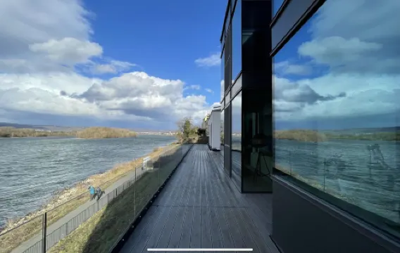 Modernes Apartment Mit Wunderschonem Rheinblick