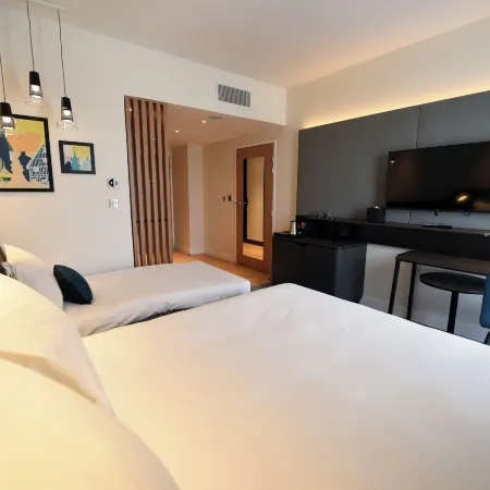 Holiday Inn DIJON SUD - LONGVIC by IHG