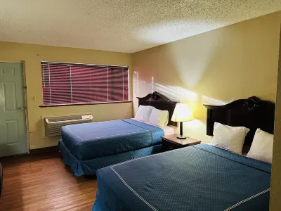Warrick Plaza Inn Hotels near The Museum of the Llano Estacado