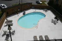 Best Western Plus Bellingham - Pools