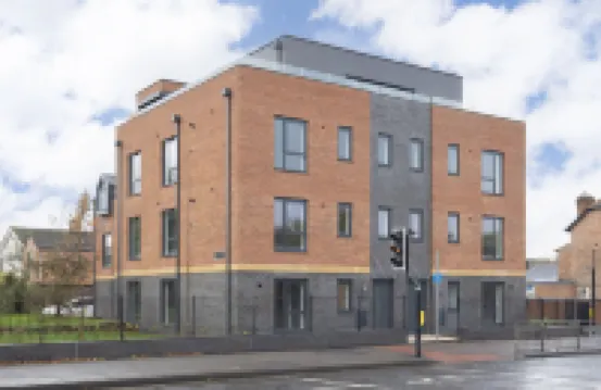 Elliot Oliver - Stylish Loft Style Two Bedroom Apartment with Parking