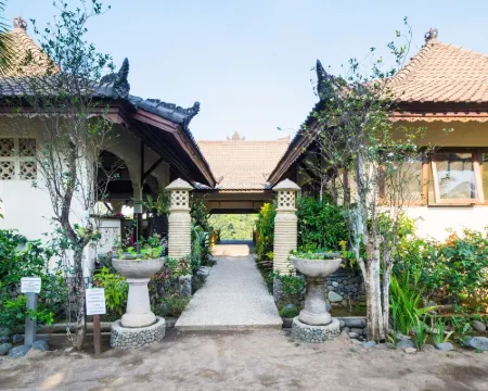 Rinjani Lodge Hotels in North Lombok Regency